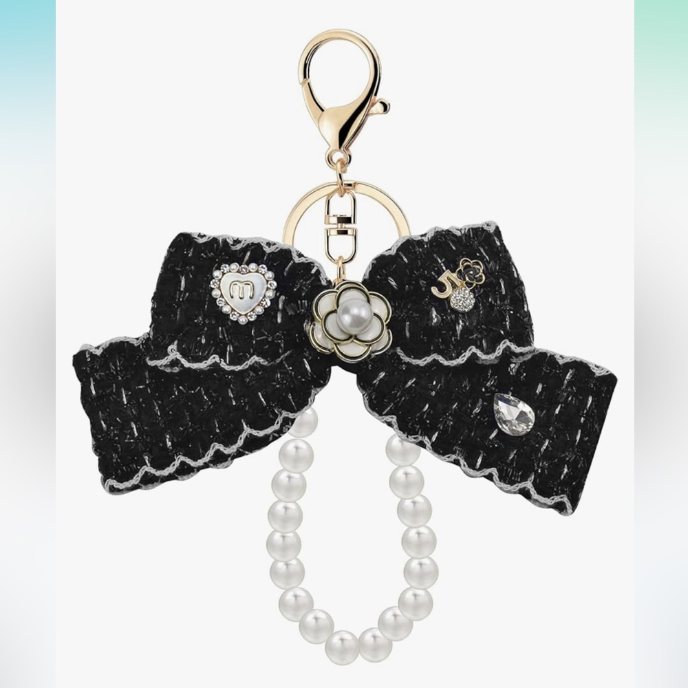 Elegant Black Bow Keychain with Pearls